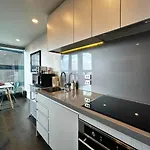 Beautiful Apartment W Sea View