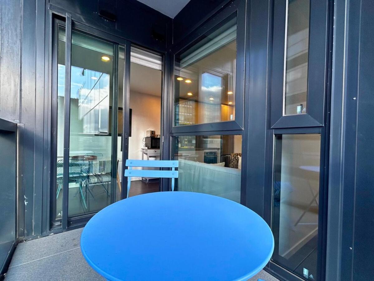 Beautiful W Sea View Apartment *
